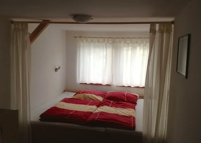 Orlik Domek alpejski *
